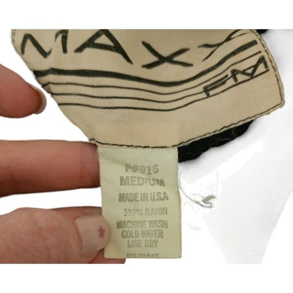 Vintage 80s MAXX FM Short Sleeve Paisley Mens Shirt Size M Black Purple Rayon - Picture 5 of 5